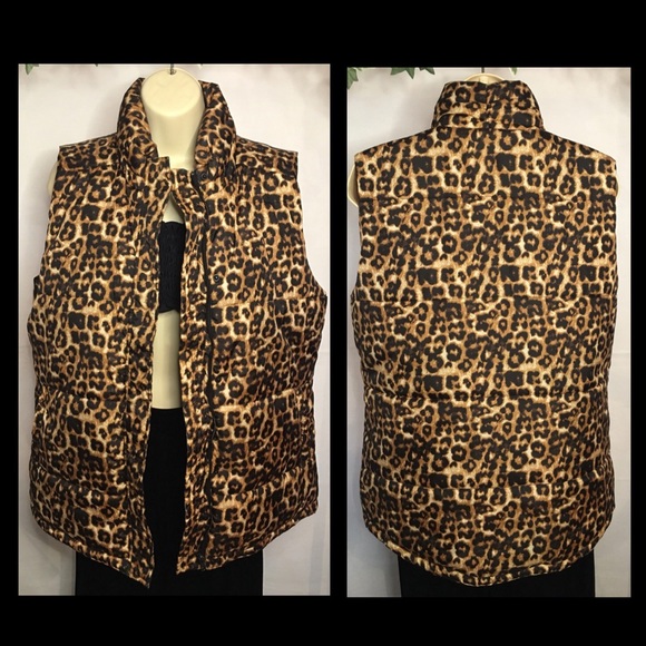 Size 14 Animal print outerwear vest. Quilted style vest. NWOT - Picture 2 of 12